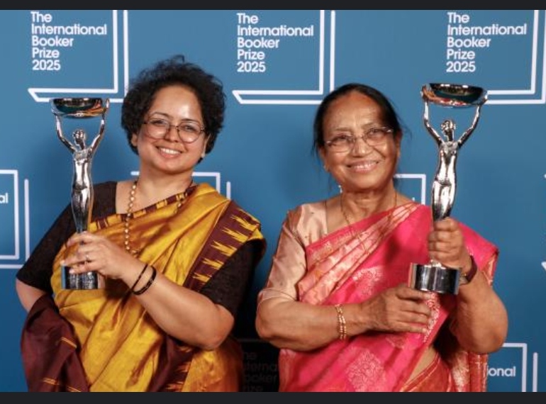 PROUD MOMENT FOR ALL KANNADIGAS BANU MUSHTAK DEEPA BHASTI RECEIVE BOOKER PRIZE