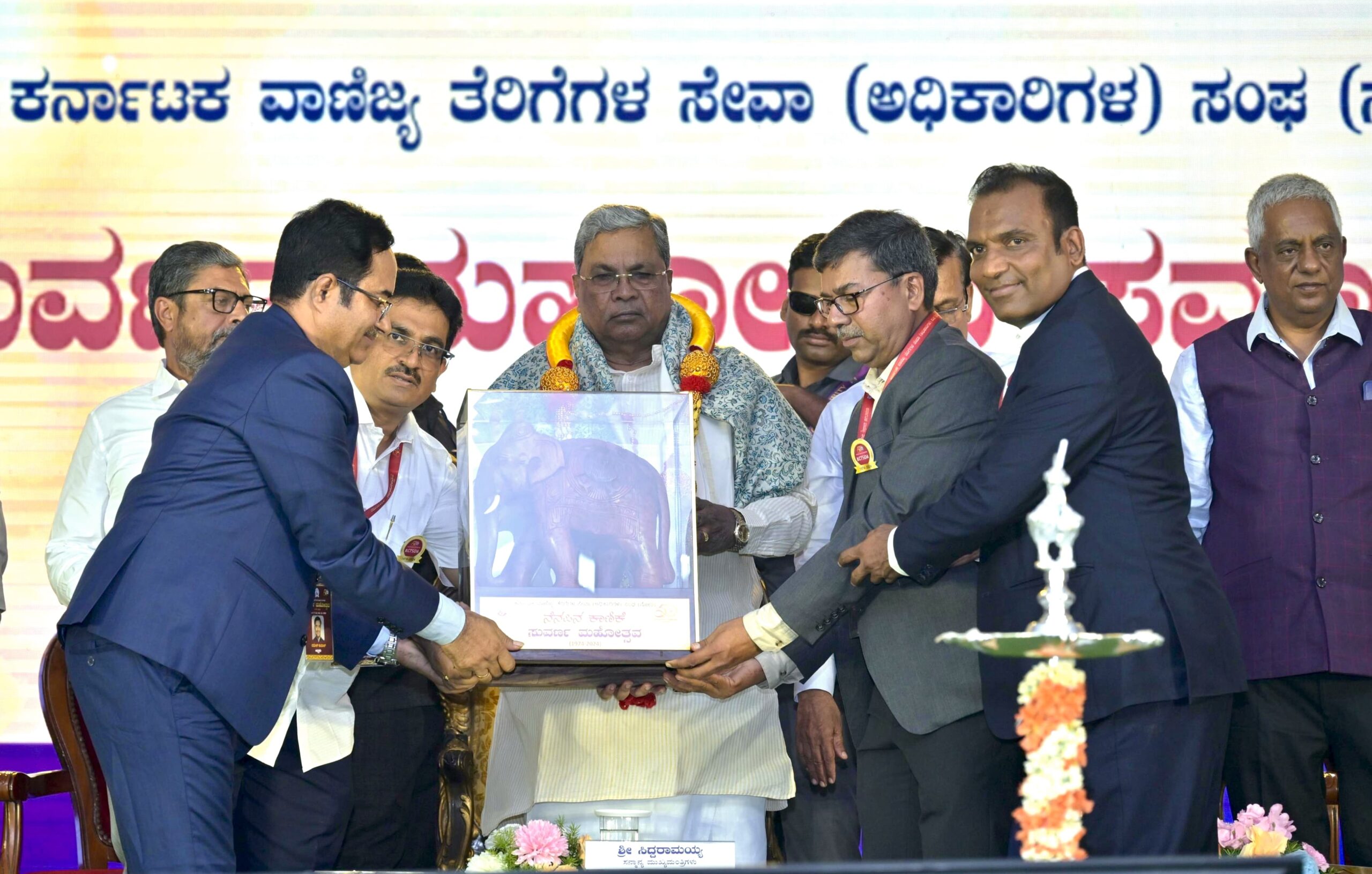 SUCCESS OF GUARANTEE SCHEMES DEPENDS ON THE EFFORTS OF COMMERCIAL TAX OFFICERS